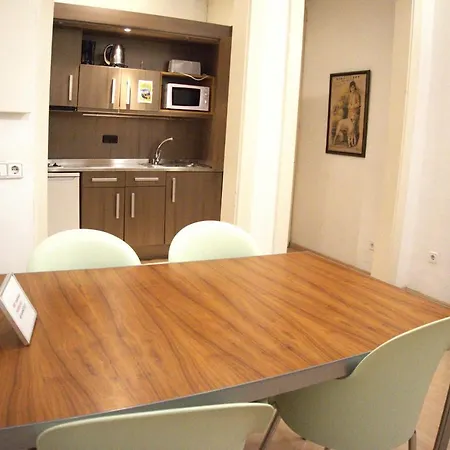 Apartaments Sant Jordi Fontanella-3